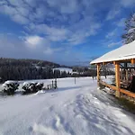 Miodowa Goscinne בית חווה